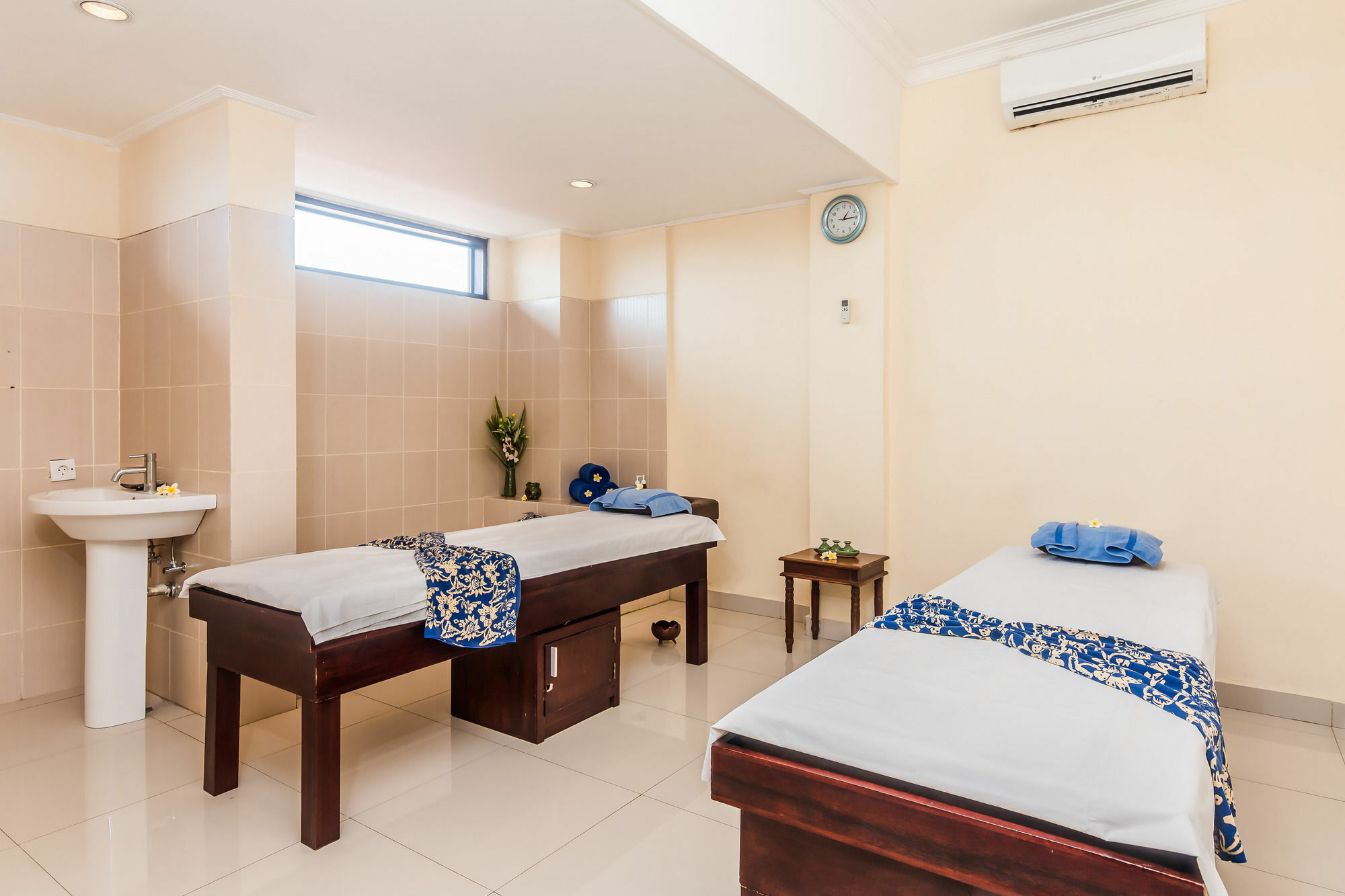 Zen Rooms Legian Melasti Kuta Lombok Buitenkant foto