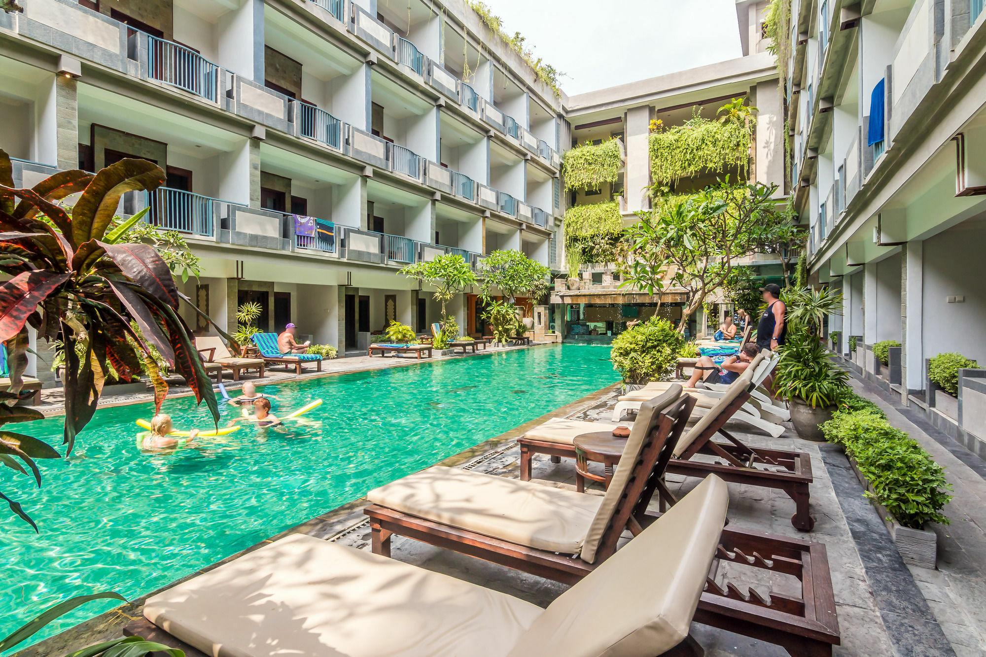 Zen Rooms Legian Melasti Kuta Lombok Buitenkant foto