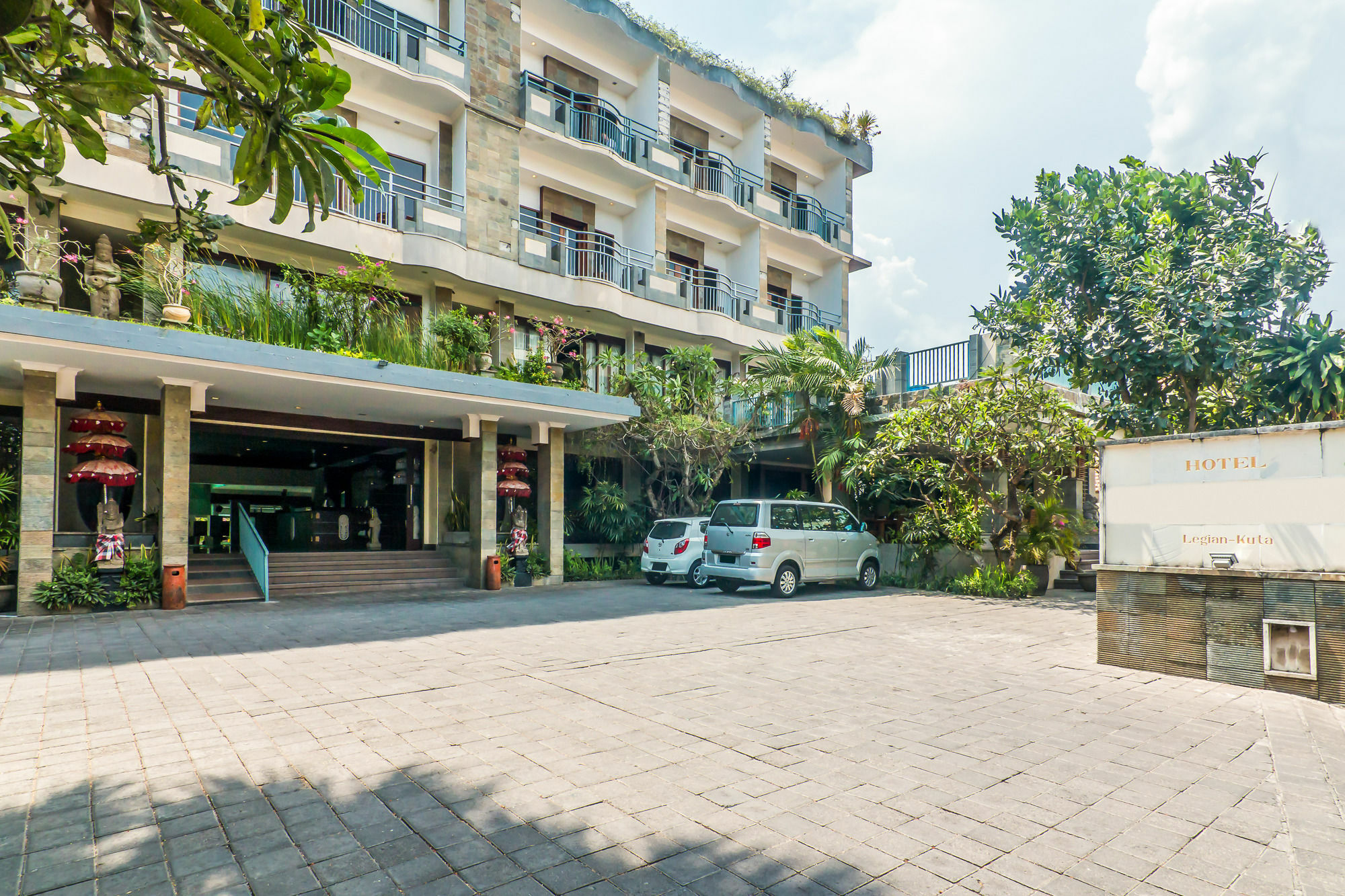 Zen Rooms Legian Melasti Kuta Lombok Buitenkant foto